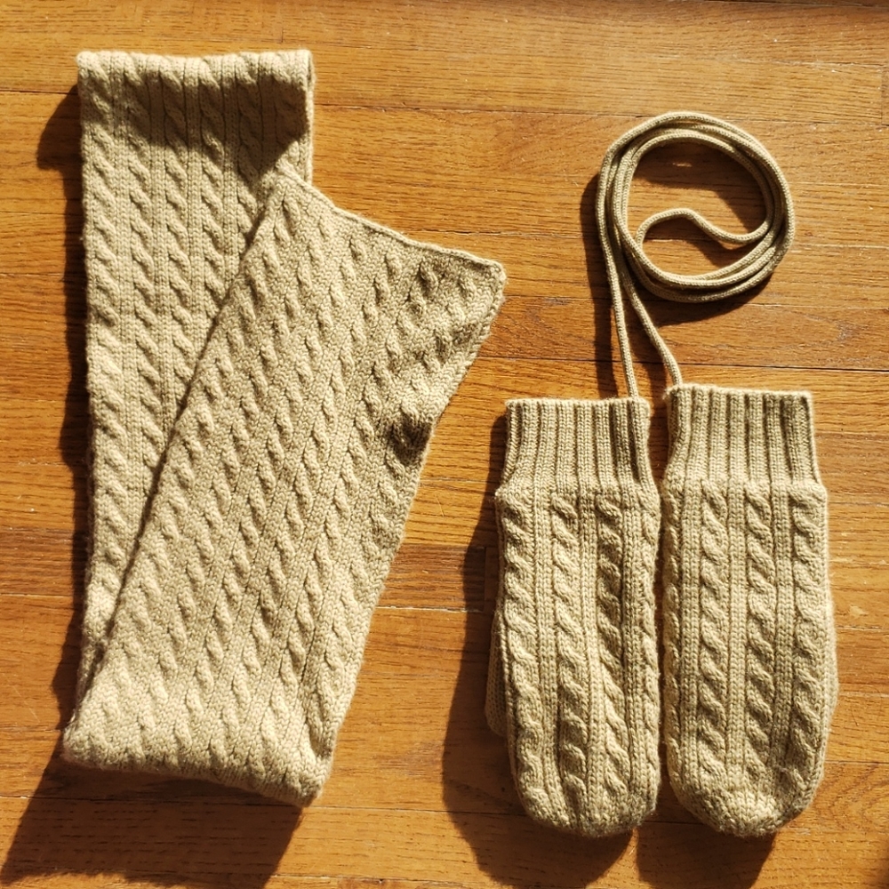 GAP | Mitten & Scarf Wool Cable Set | Tan | M/L